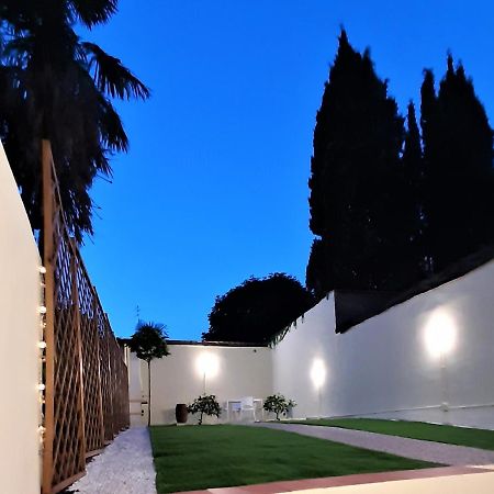 Movie Star Apartment With Garden Florenţa Exterior foto