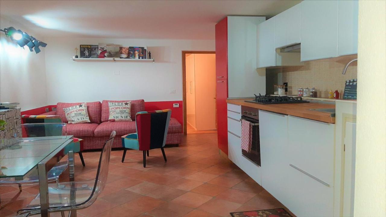 Movie Star Apartment With Garden Florenţa Exterior foto