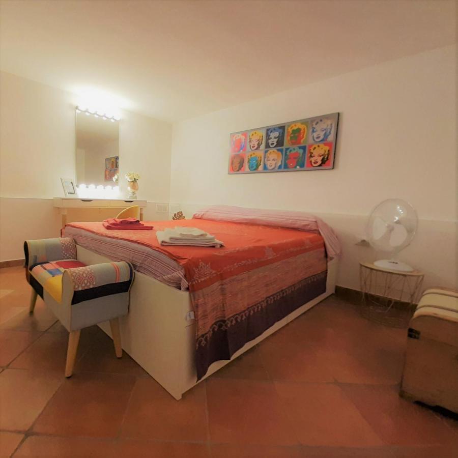 Movie Star Apartment With Garden Florenţa Exterior foto