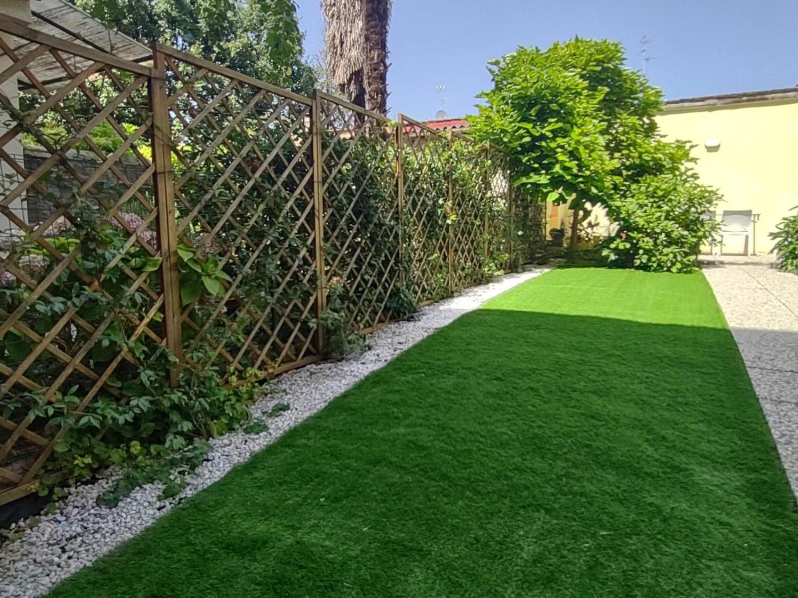 Movie Star Apartment With Garden Florenţa Exterior foto