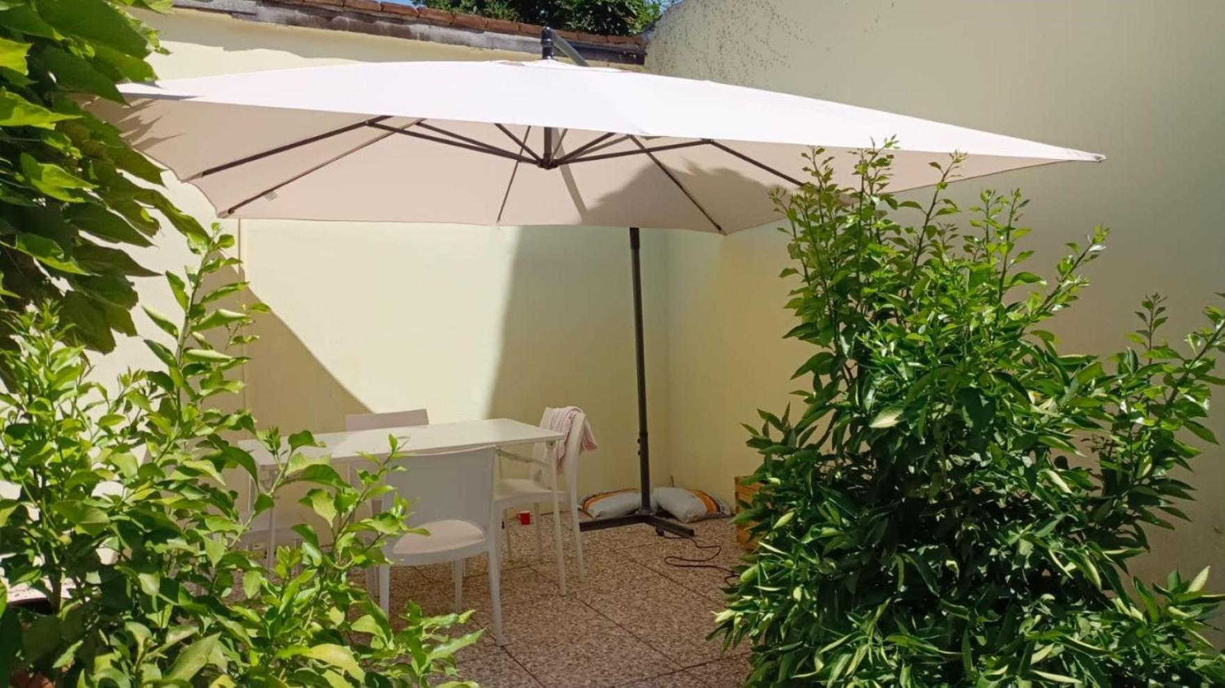 Movie Star Apartment With Garden Florenţa Exterior foto